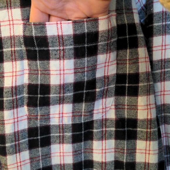 2 for $20 Club Room Black, White + Red Plaid Cotton Flannel Shirt Sz M - Picture 6 of 8